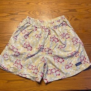 ISO Women’s Large Patagonia Baggies